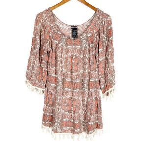 Paper Doll Blouse L Fringed Ivory Coral Paisley Elastic Neckline Tassel Fringe